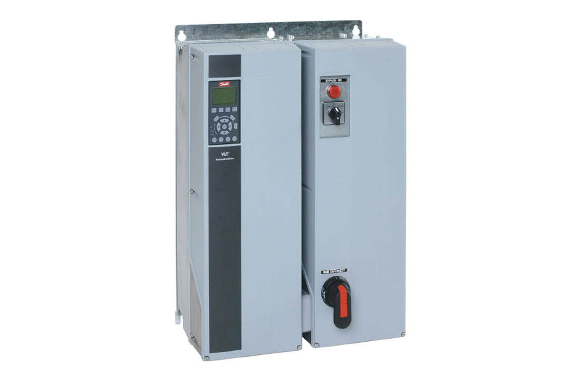 Danfoss Variador de Frecuencia VLT FC 102 20 HP Trifásica 380-480 VAC